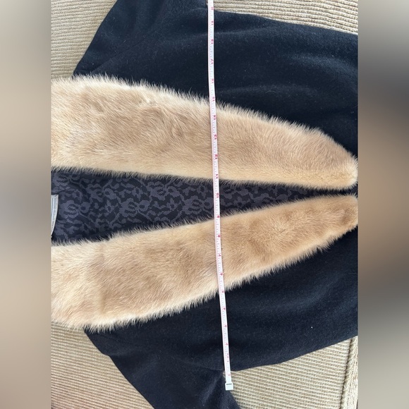 Vintage Black Sweater with Fur Collar - Picture 13 of 14